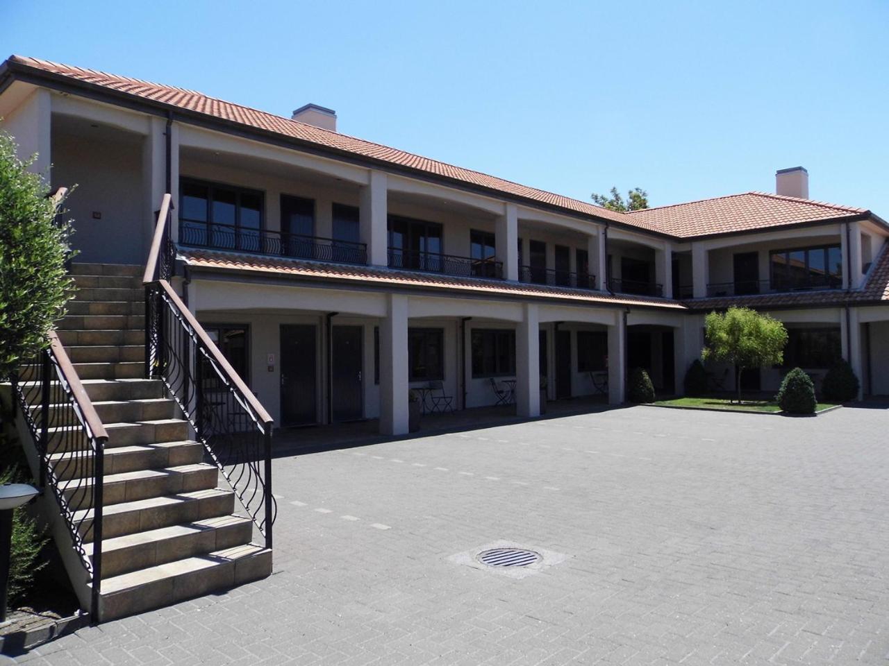 Harvest Lodge Motel Havelock North Ngoại thất bức ảnh